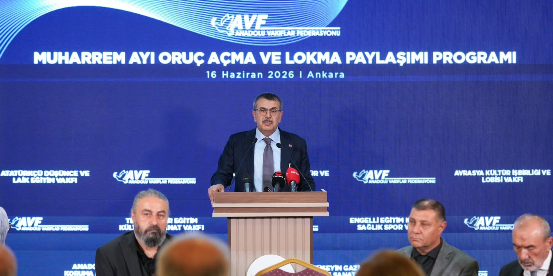 BAKAN TEKİN’DEN ALEVİ-BEKTAŞİLİK EĞİTİMİ AÇIKLAMASI